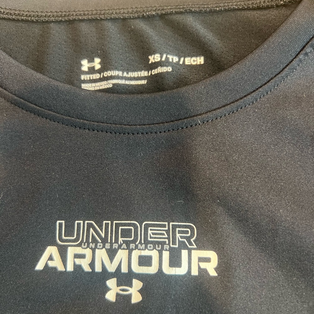 Under Armour Black Performance Long Sleeve Size XS - Picture 2 of 4